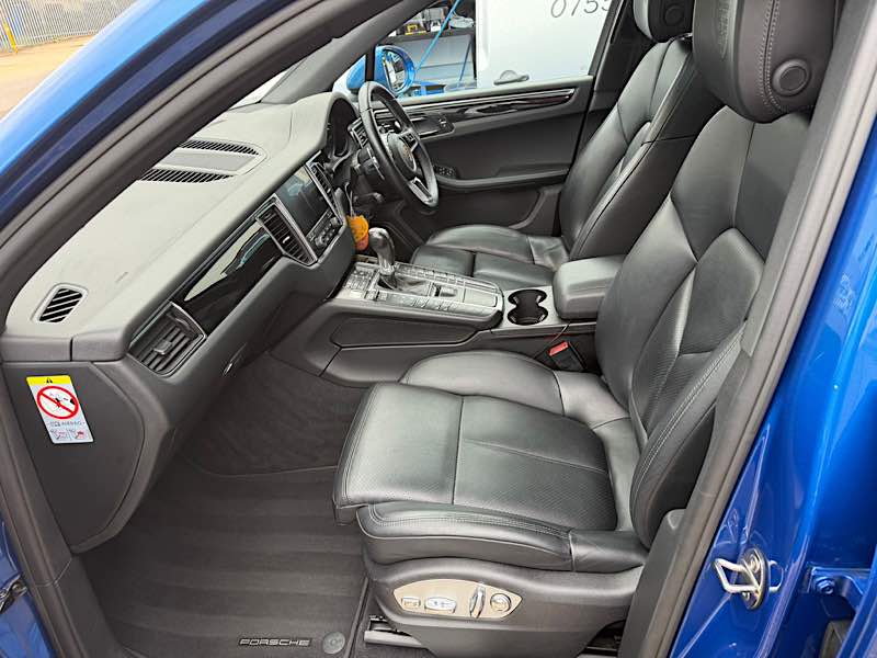 MILTON KEYNES MOBILE CAR VALET 35